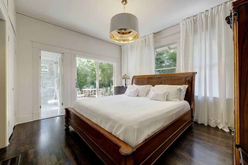 Modern Charm