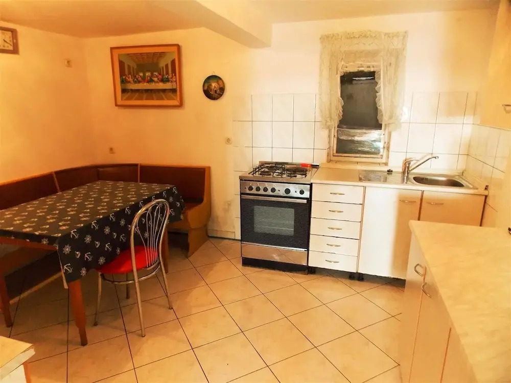Apartments Tona