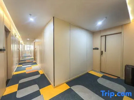 Ouyali Guest House (Jieyang Luqian Night Market)