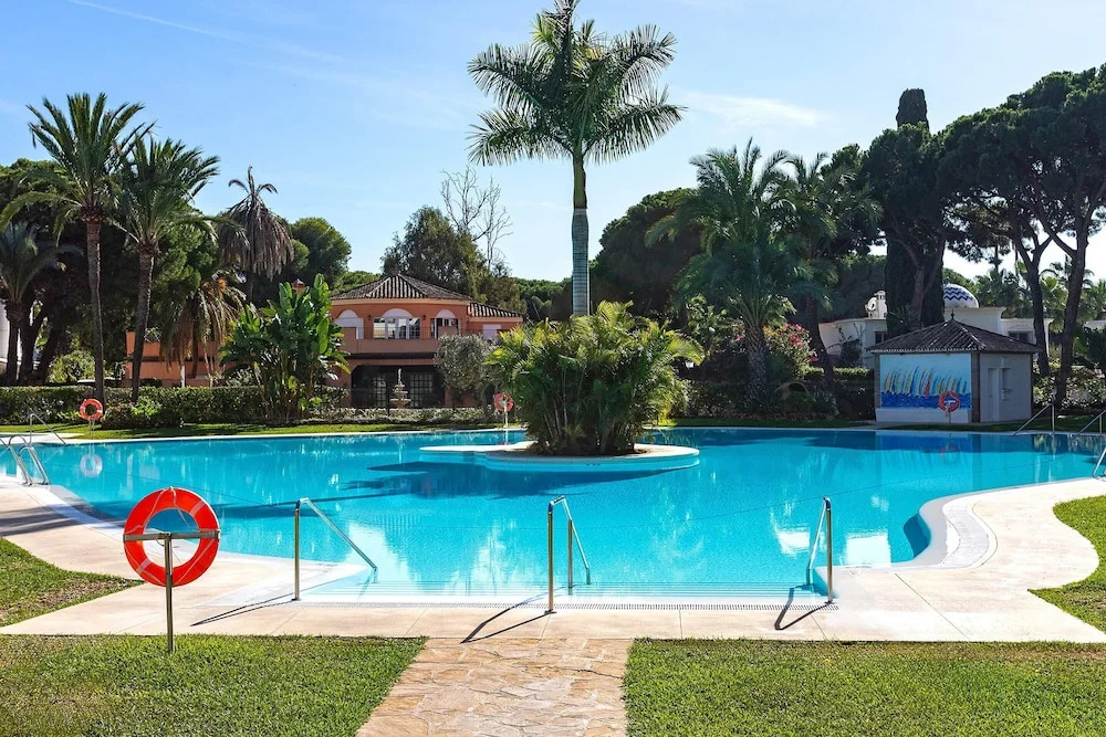 Bright&exclusive 3BD Apartment Estepona. El Presidente