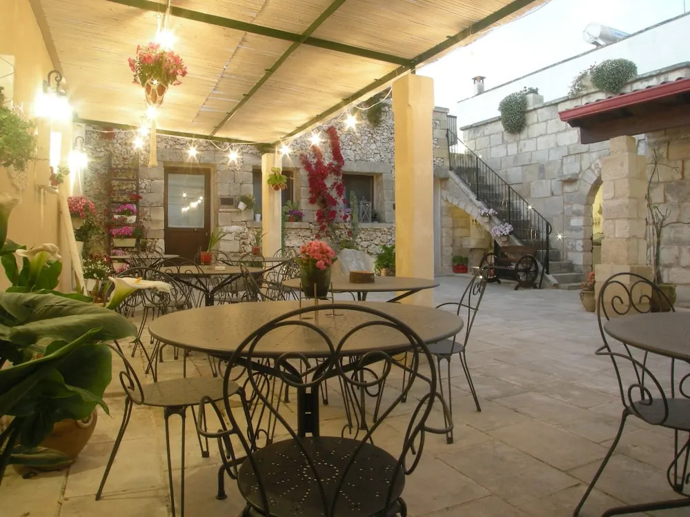 Salento Adas House