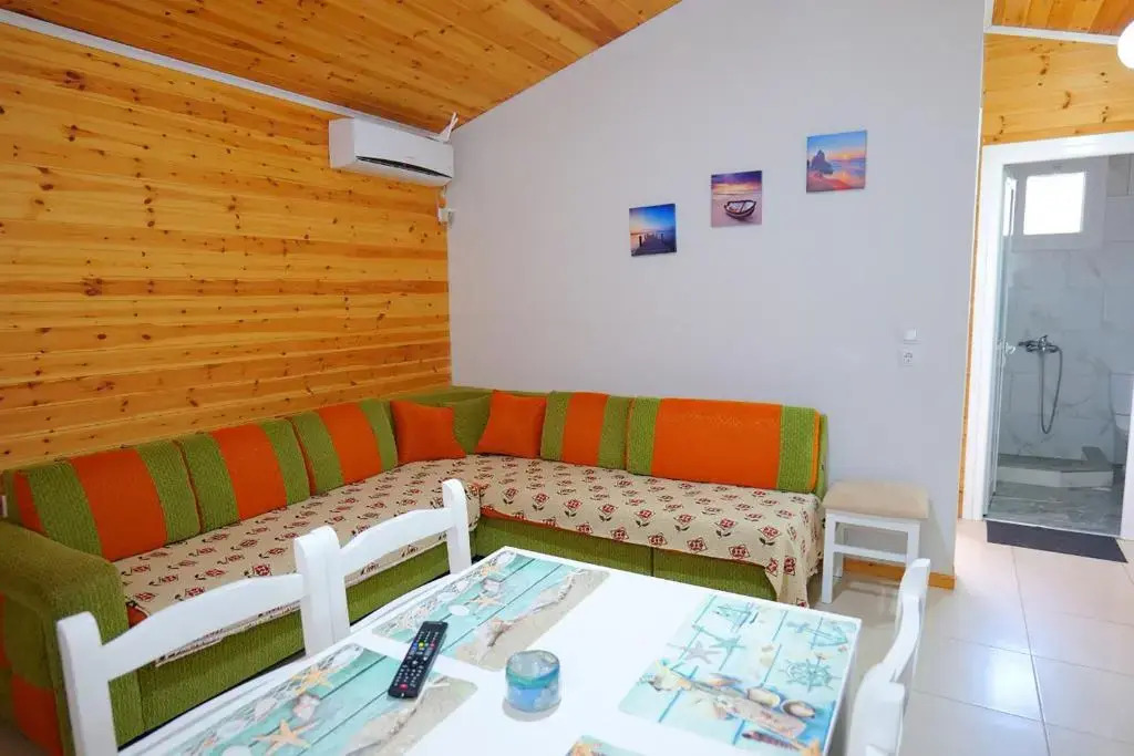 Stela Apartments