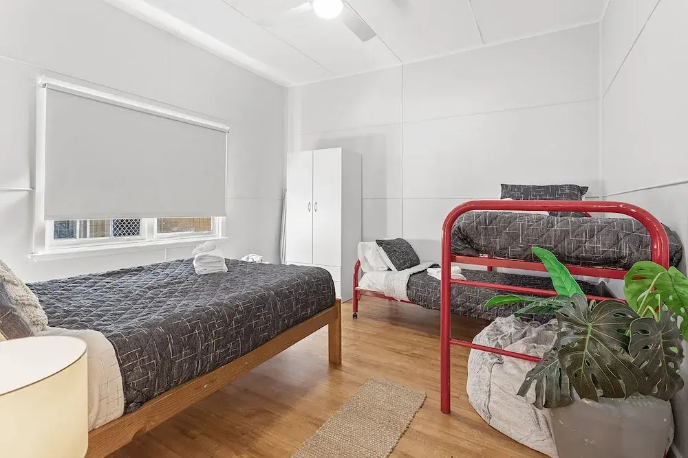 Victoria Parade, 29B