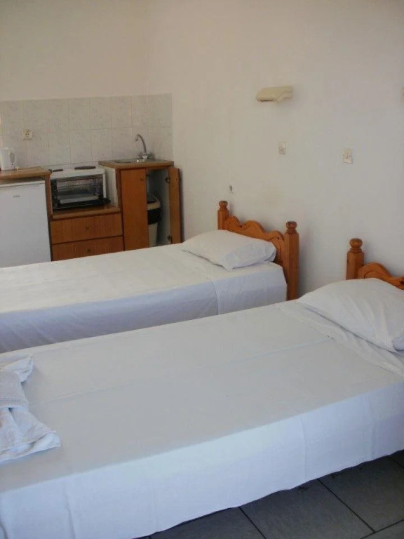 Adonis Apartments