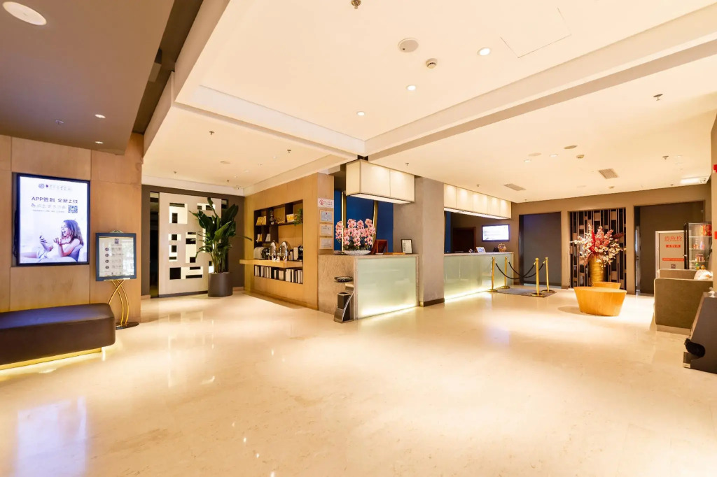 Yitel (Shenyang Middle Street Pedestrian Street)