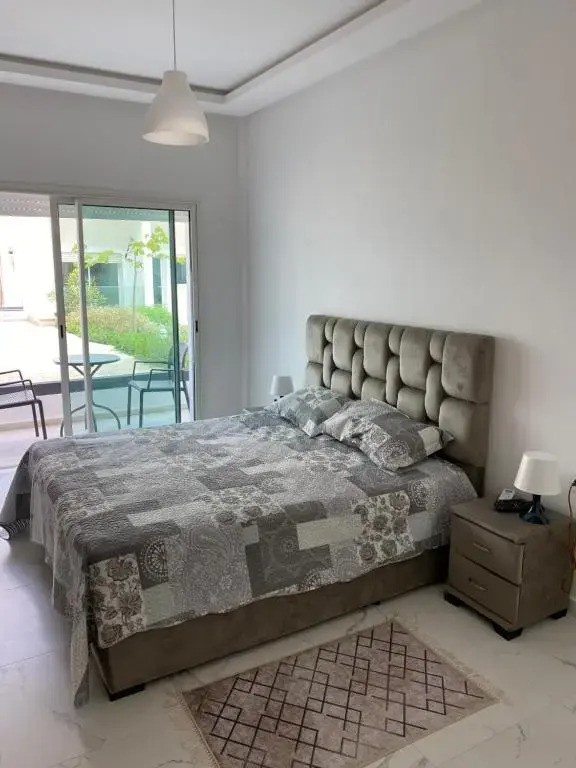 Lovely 4-Bedroom Condo with Pool