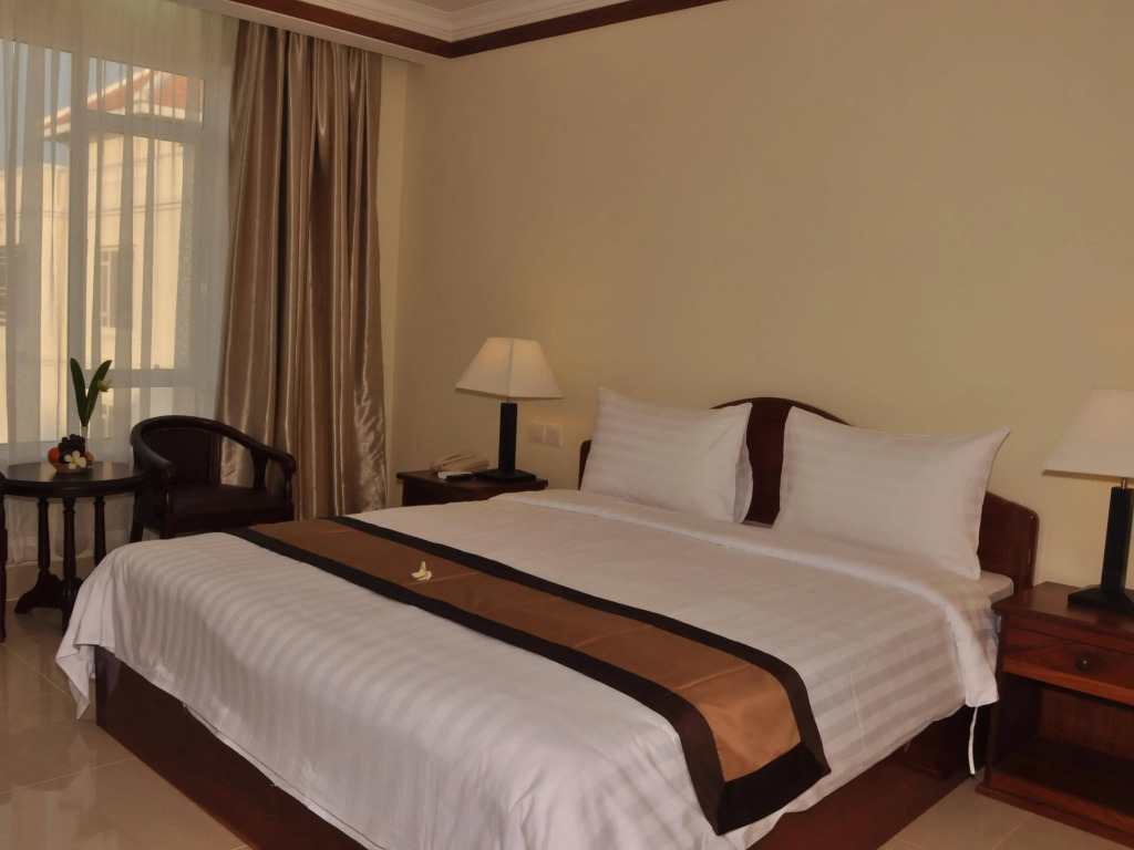 Pursat Riverside Hotel & Spa