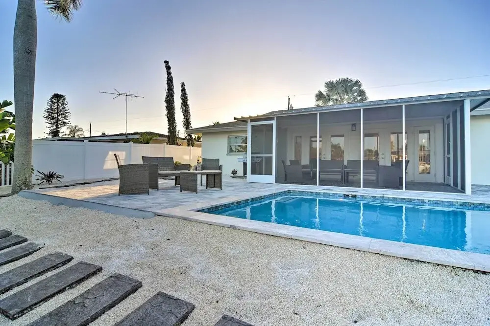 Beach House w/ Pool: 3 Mi to Anna Maria Island!