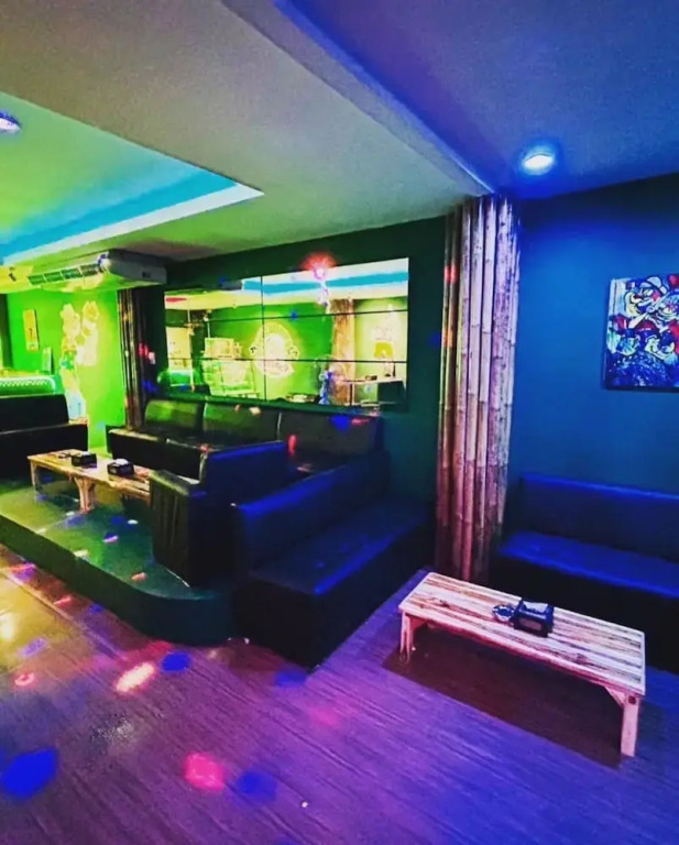 Popeyes Hostel Coffeeshop and Beer Bar