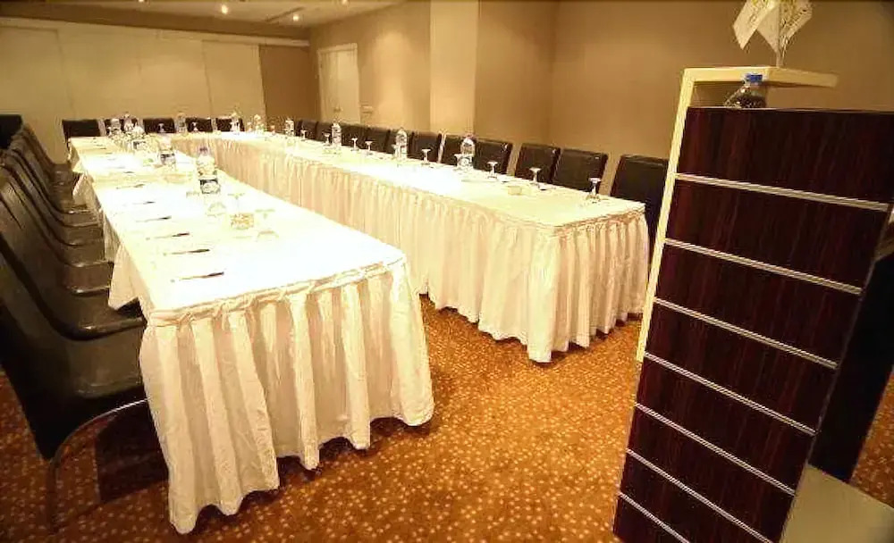 GOLDEN HİLL HOTEL DOWNTOWN