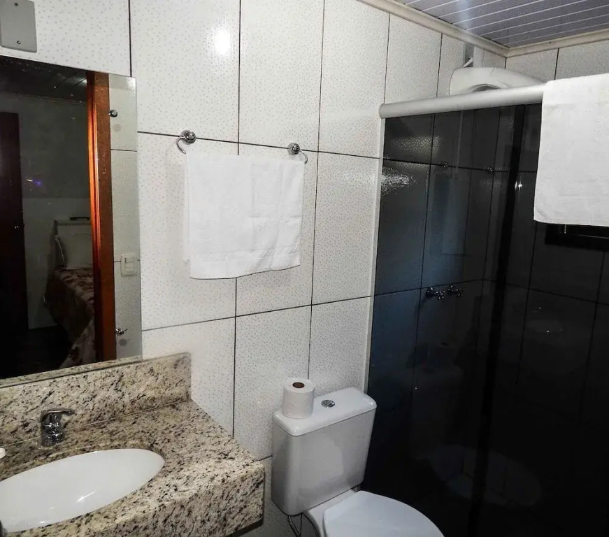 Gramado Suites Residence possui 5 quartos e 5 banheiros