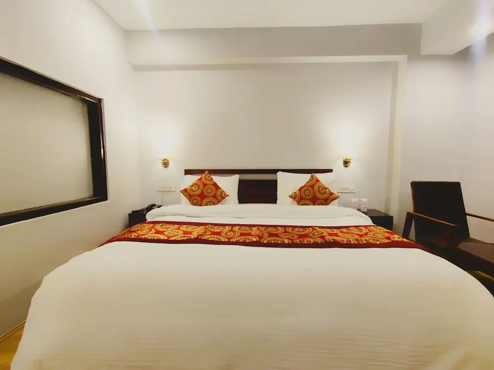 Hotel Apricot Inn