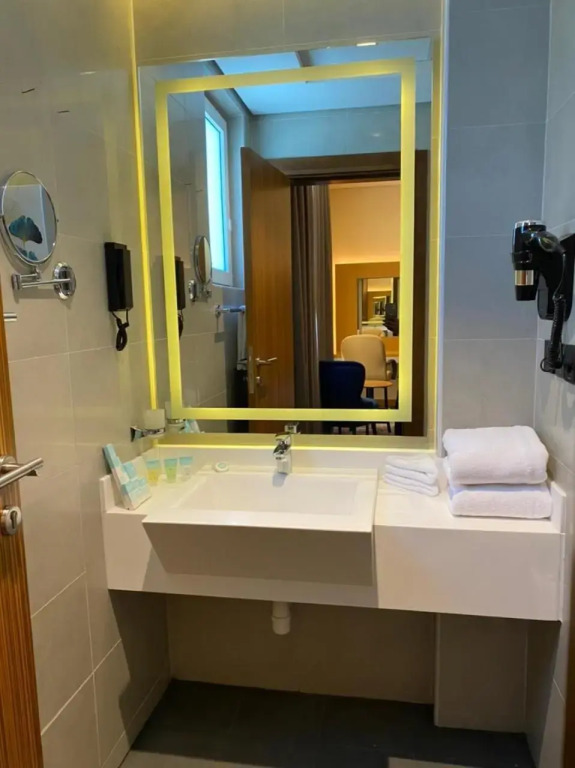 Al Hayat Hotel Apartments
