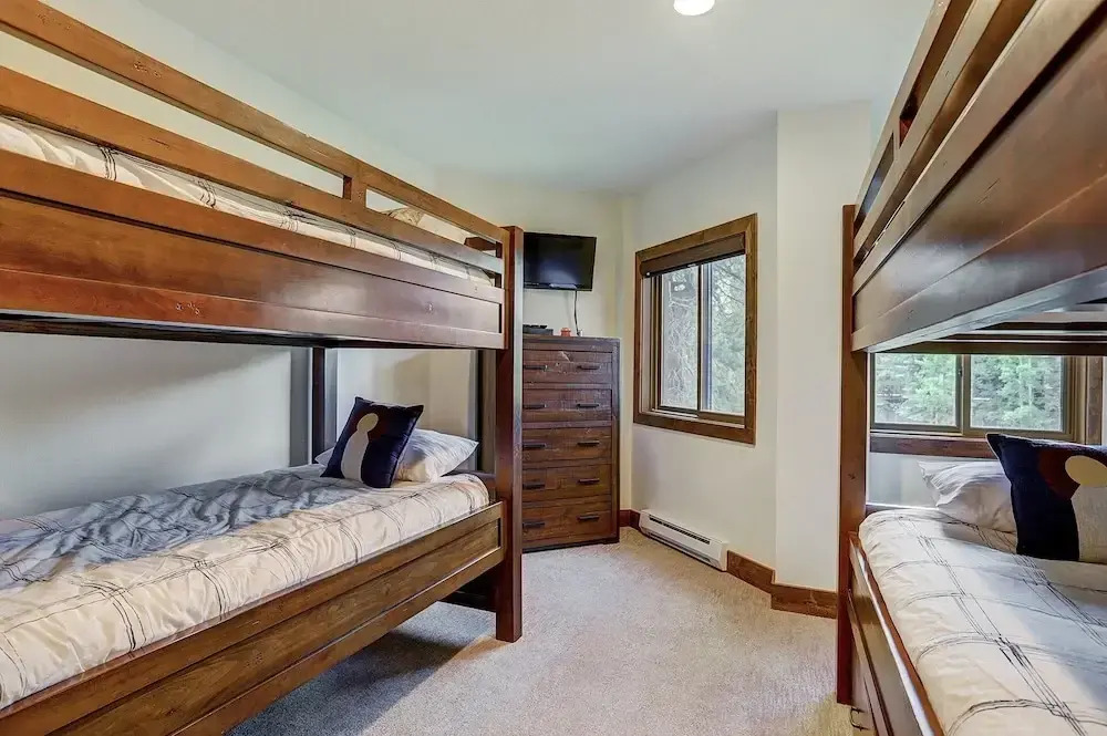 Ge At Breck Chateaux 1022 3 Bedroom Condo by RedAwning