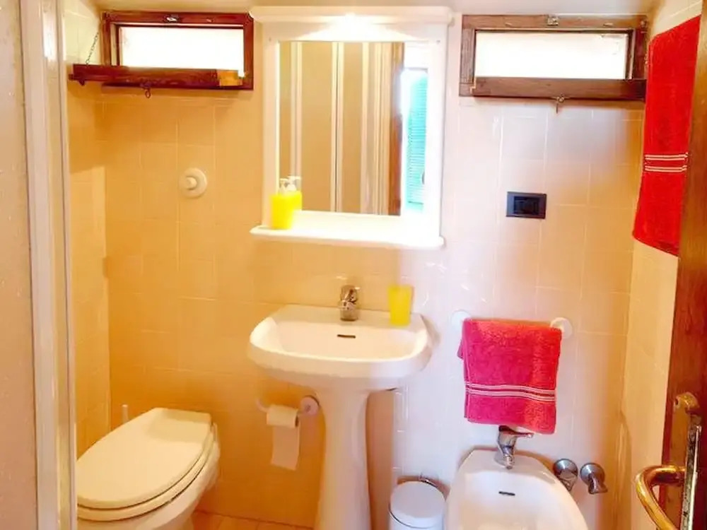 Quaint Holiday Home in Lerici With Fenced Garden