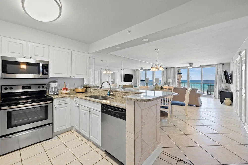Pelican Beach 1414 2 Bedroom Condo by Pelican Beach Management
