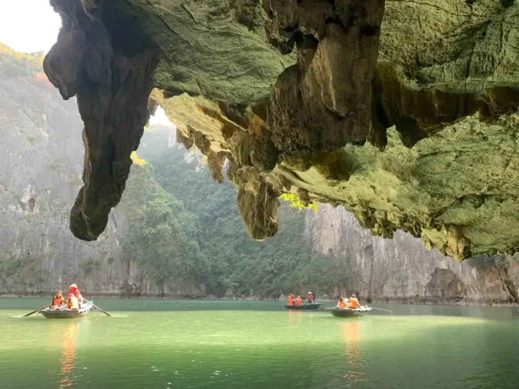 Asahi Luxstay - Halong Bayview 2Br Apartment