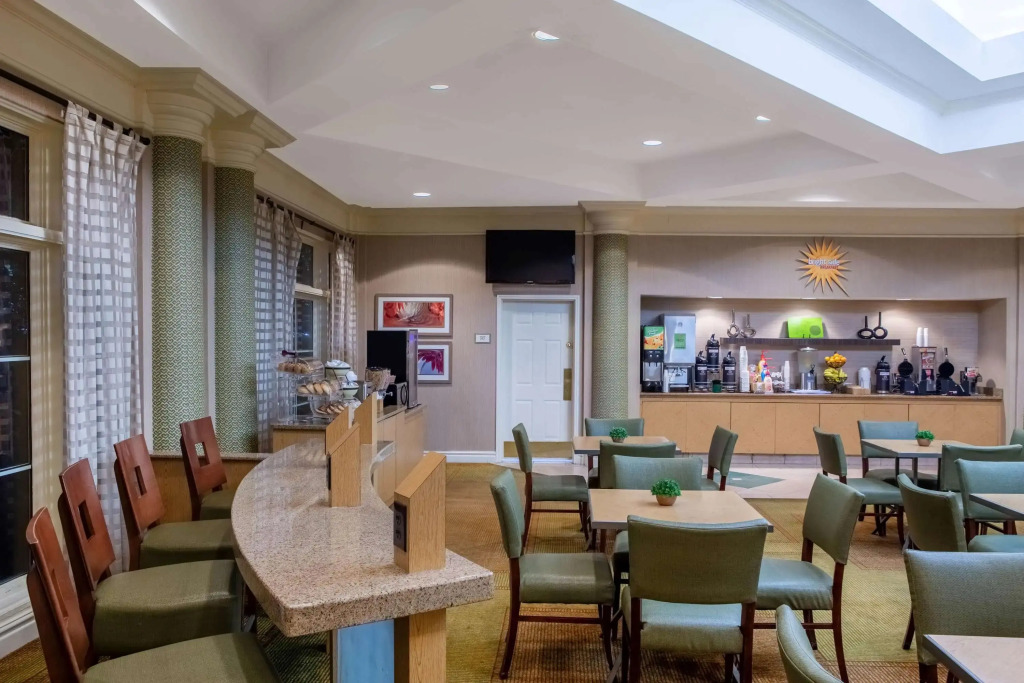 La Quinta by Wyndham Charlotte Airport South