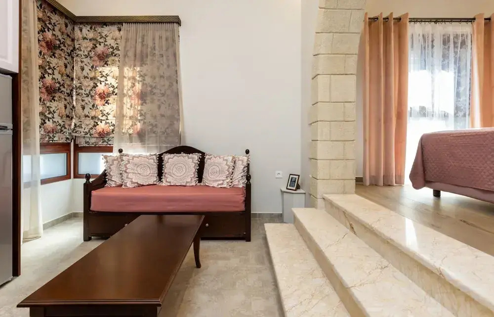 The Owl House near Chania City Centre