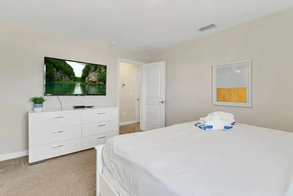 Your 5bdr House w Pool - 4959