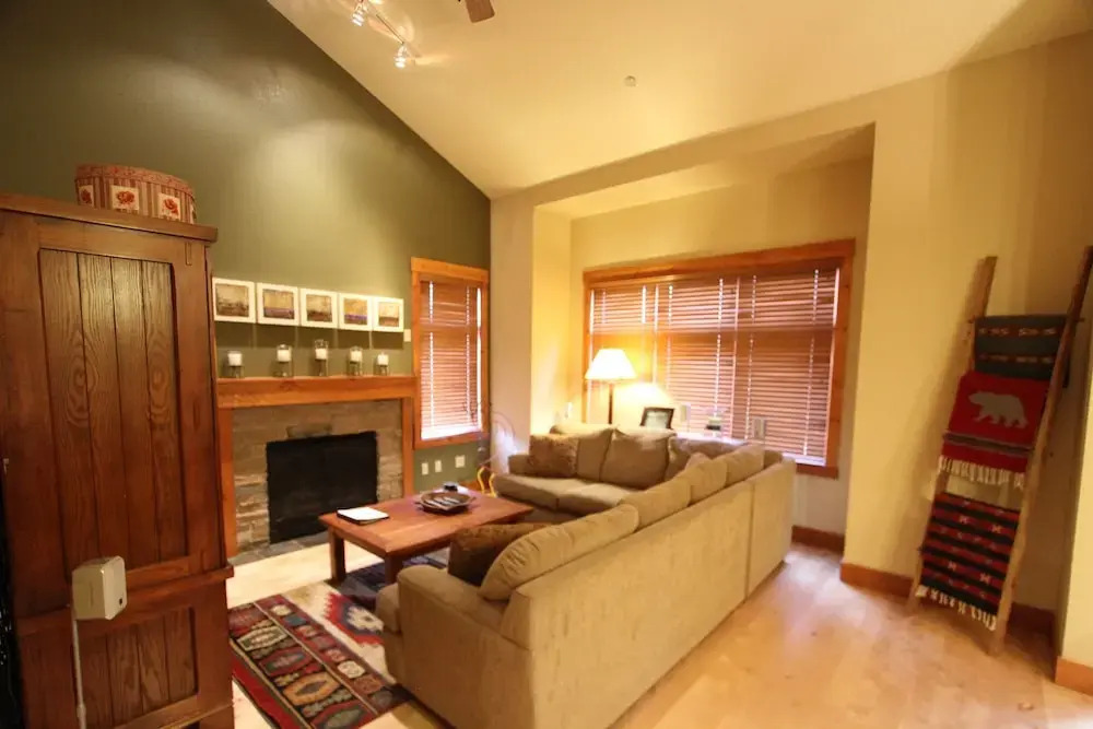 The Cabins 18 3 Bedrooms 2 Bathrooms Condo