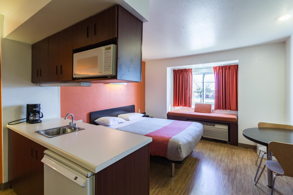 Motel 6-Huron, OH - Sandusky