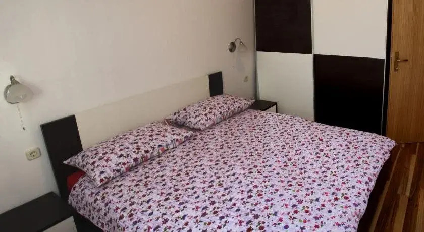 Apartment Drenovica