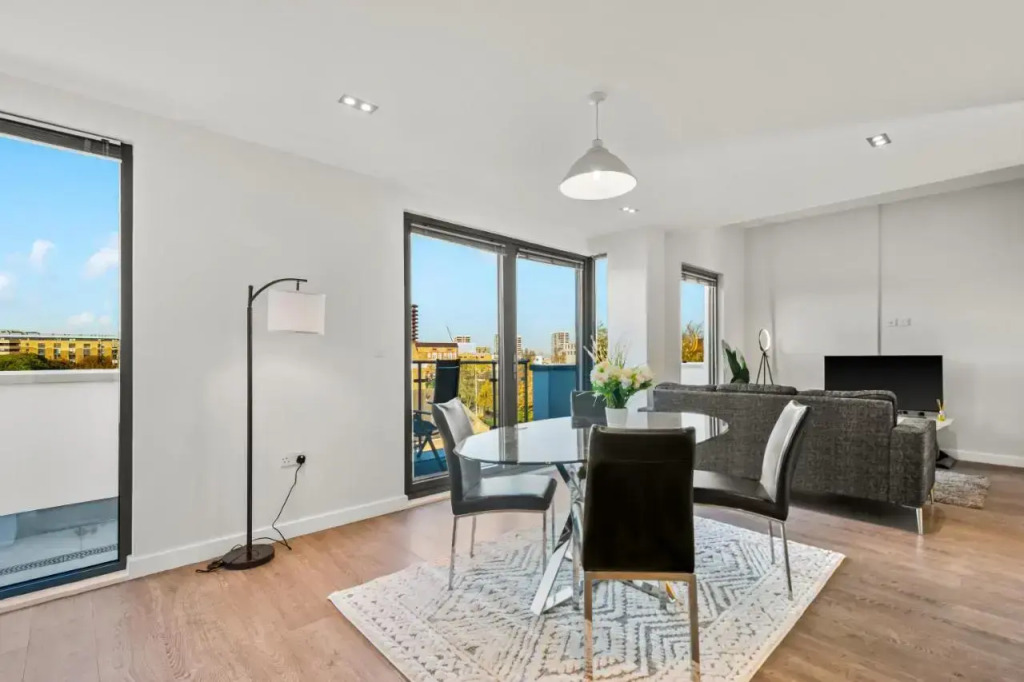 Tower Hill Serviced Apartments