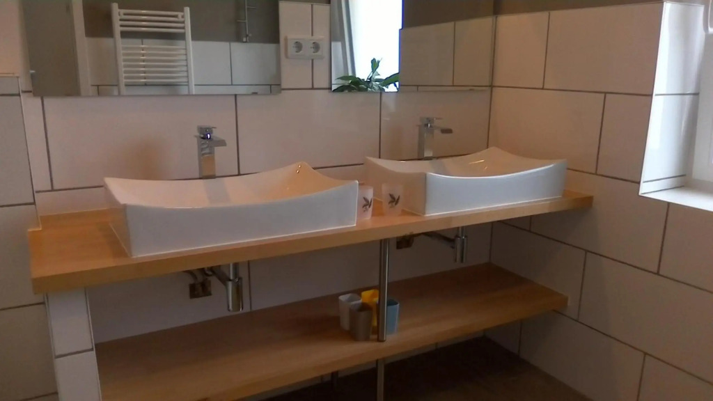 Ferienhaus Fux - Your Lake and Ski Hideaway at Tauplitz near Hallstatt