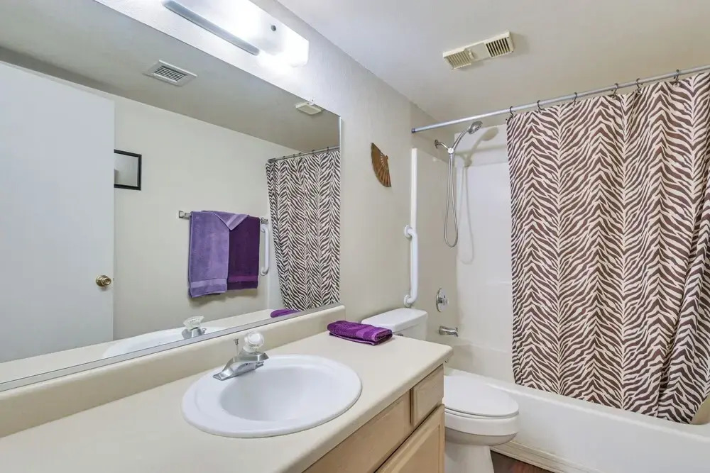 1 Mi to Beach: Lake Havasu City Condo w/ Balcony