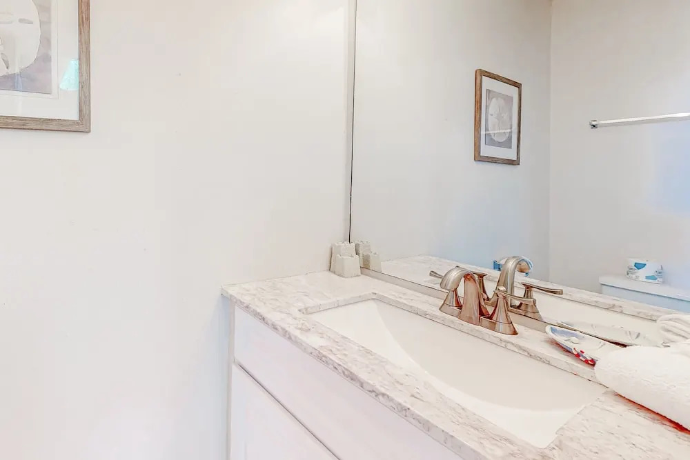 Direct Gulf Front Condo with Resort Pools with Hot Tubs - Steps to Beach