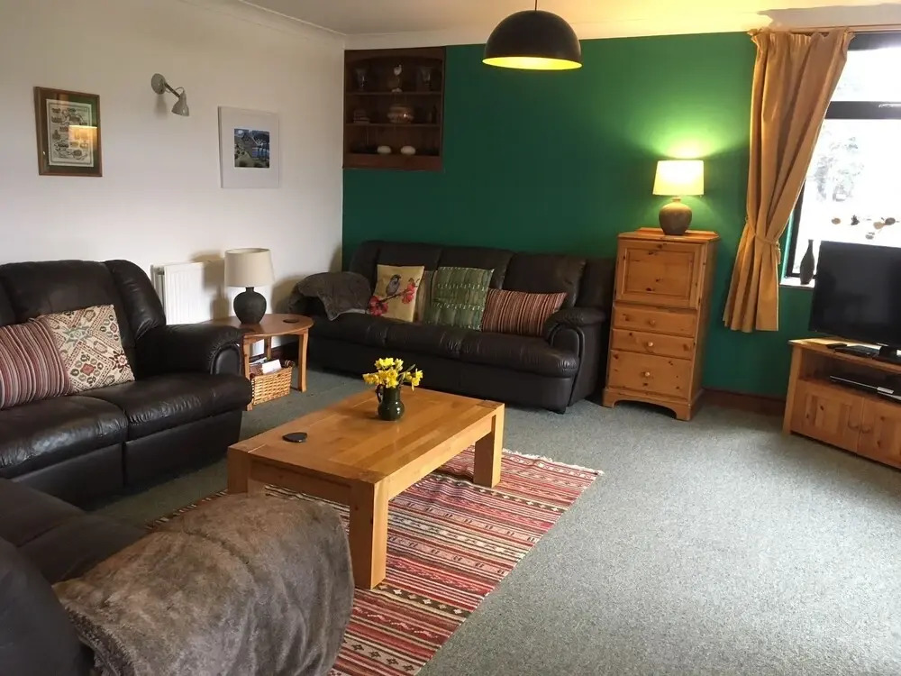 Pine Cottage - Exceptional Location In Snowdonia National Park Near Beaches