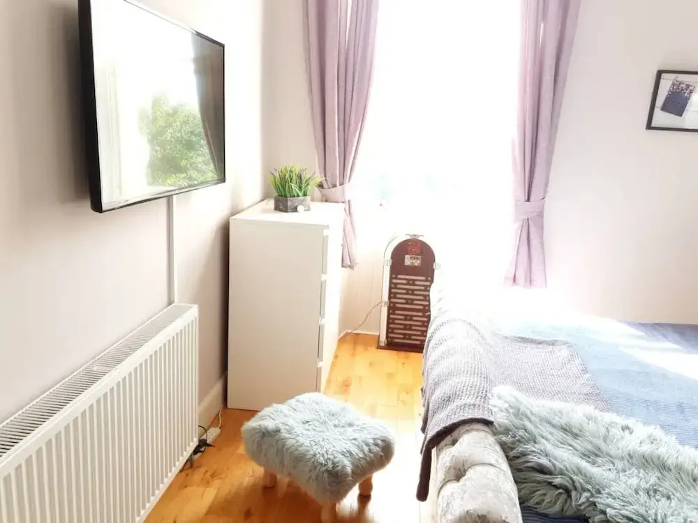 Newly Refurbished Duplex in Edinburgh City Centre