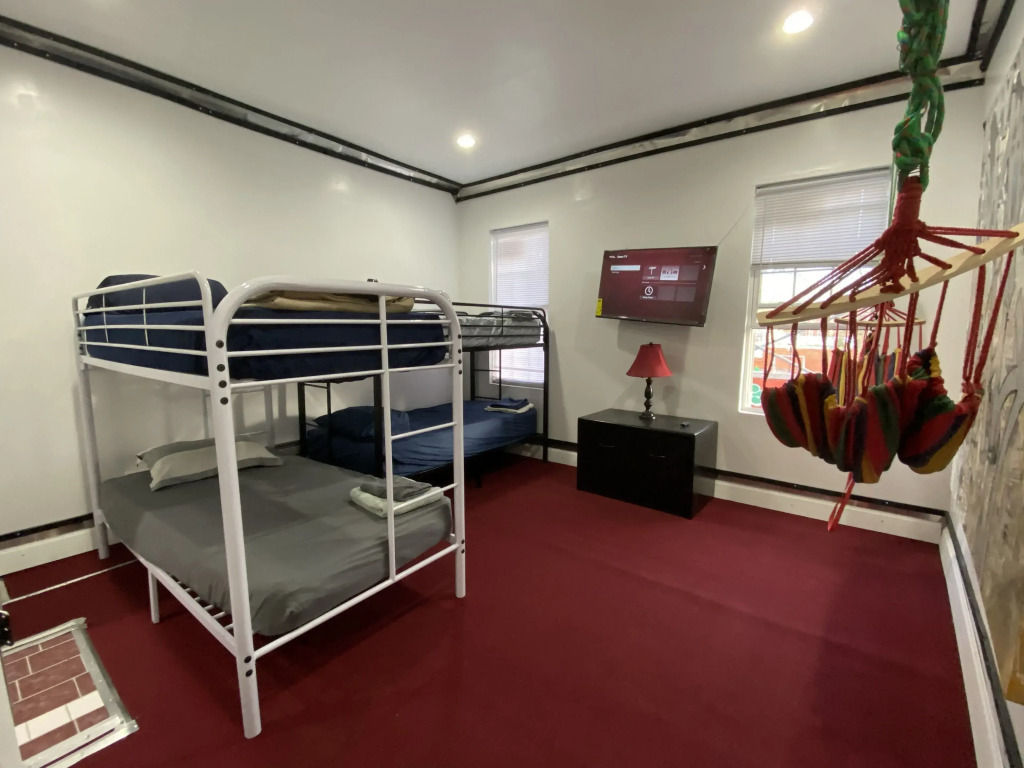 Stylish 4 bedroom home near Philadelphia