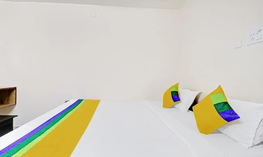 Itsy By Treebo - Vardhan Stay Inn