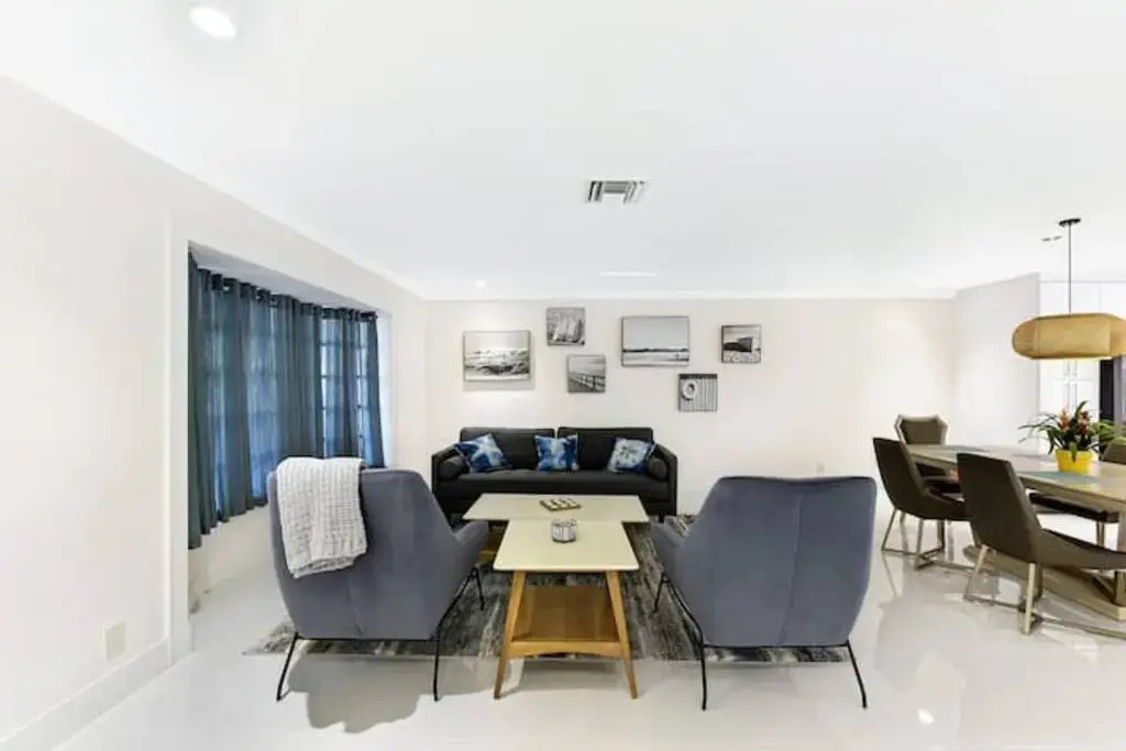 Seahorse Villa 1 by Dream Vacation