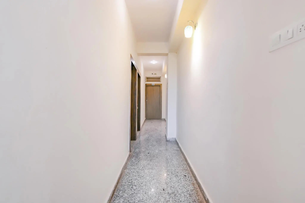 SPOT ON 79303 Samarpit Residency
