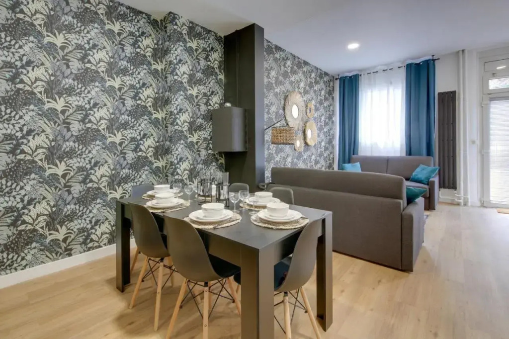 195-Suite Royal in Paris