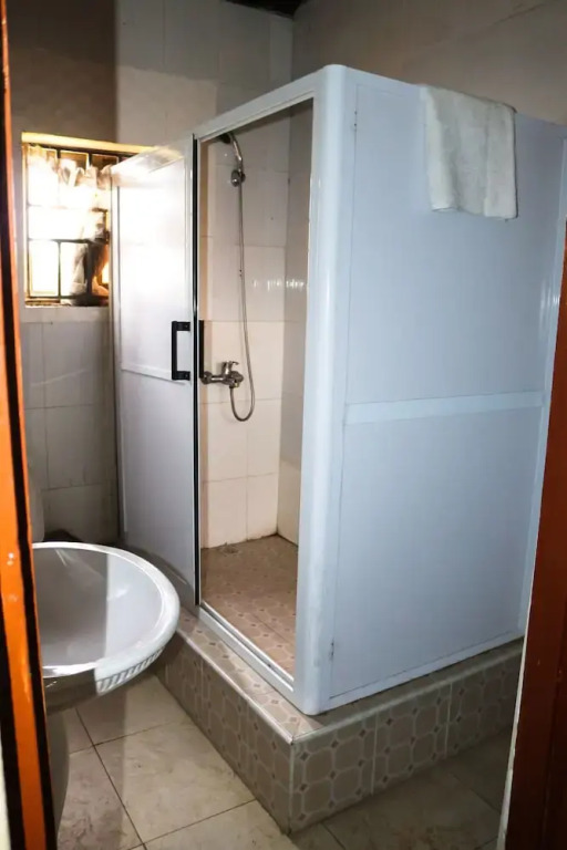 Vis-A-Vis Hotel