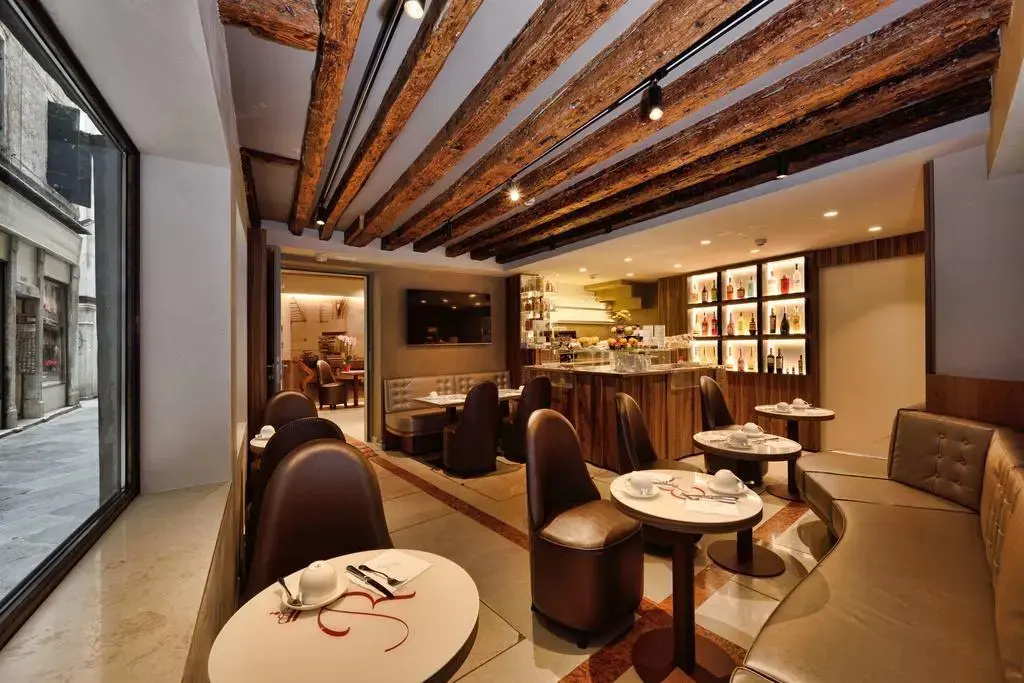 Rosa Salva Hotel