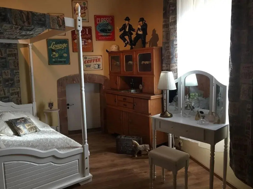 Bed & Breakfast Castle Hollywood