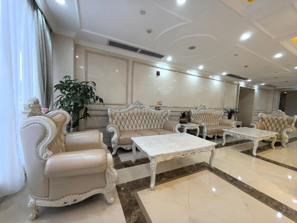 Vienna Hotel (Huidong Jilong)