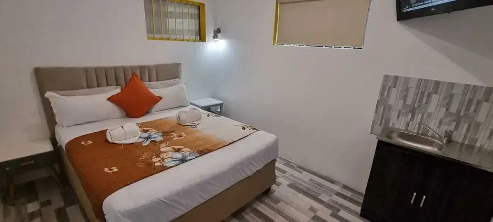 Neo & Ruks Guest Houses Boston