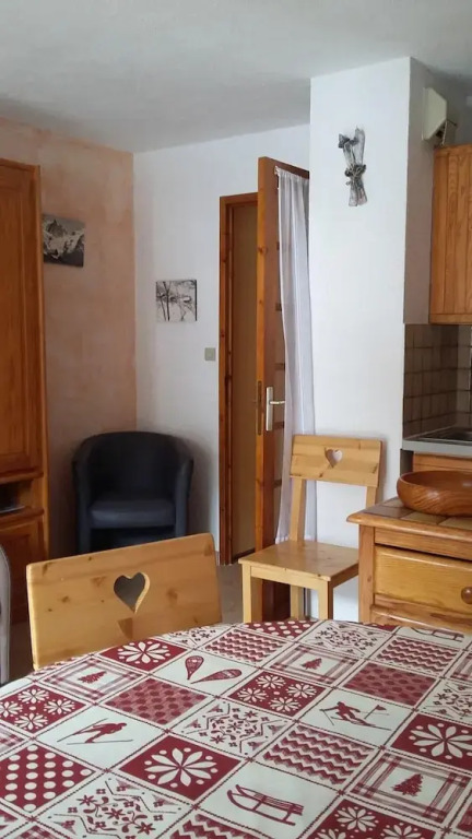 Tigny37 Studio Cabin 4 People 2 Exposed South-east
