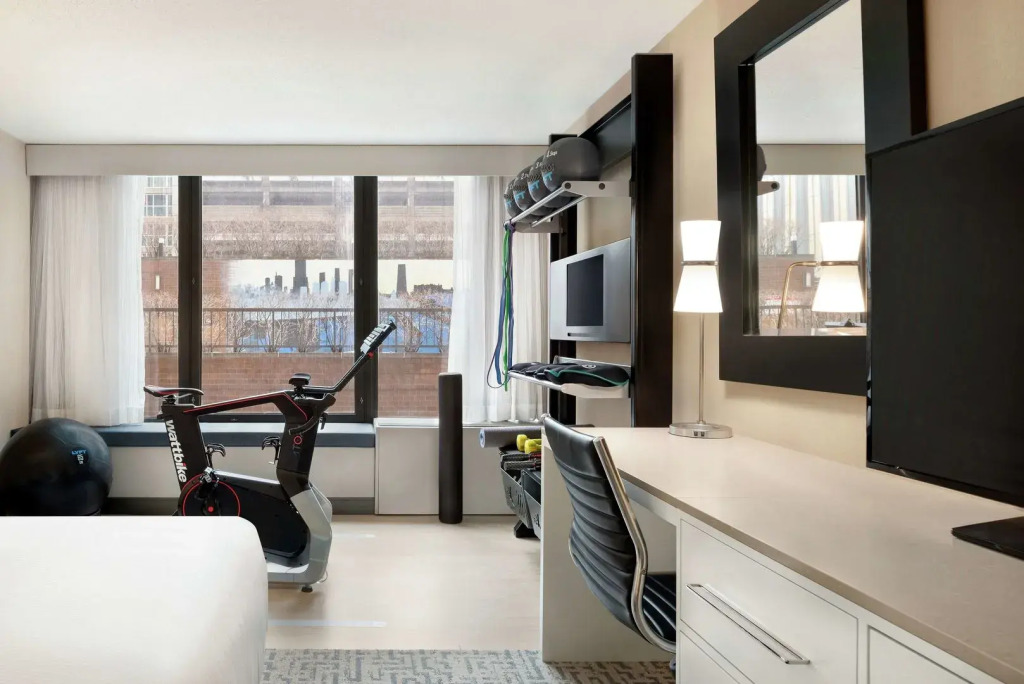 DoubleTree by Hilton Chicago Magnificent Mile