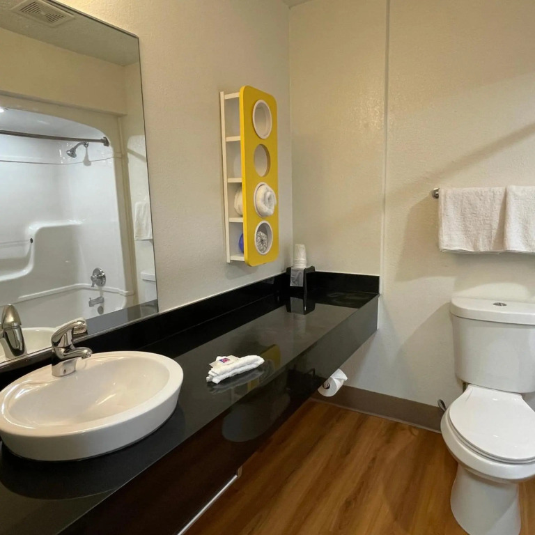 Motel 6-Duncanville, TX - Dallas