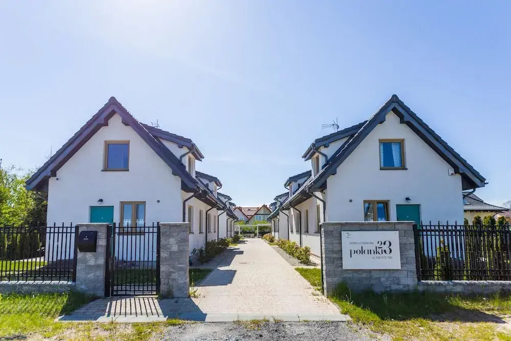 Domki Łeba, Apartamenty Łeba - Polanki23 - basen, sauna, kino