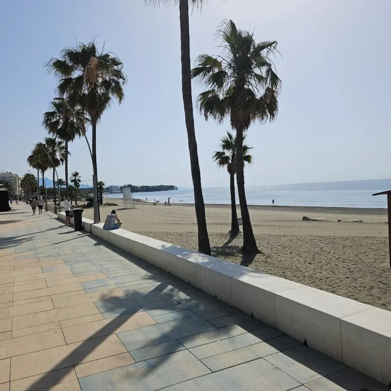 Inf1.1d Modern City Flat Near Beach & old Town