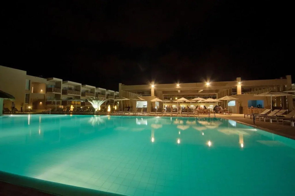 Oasis Salinas Sea