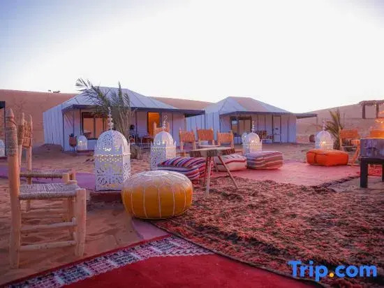 Young Luxury Camp Merzouga